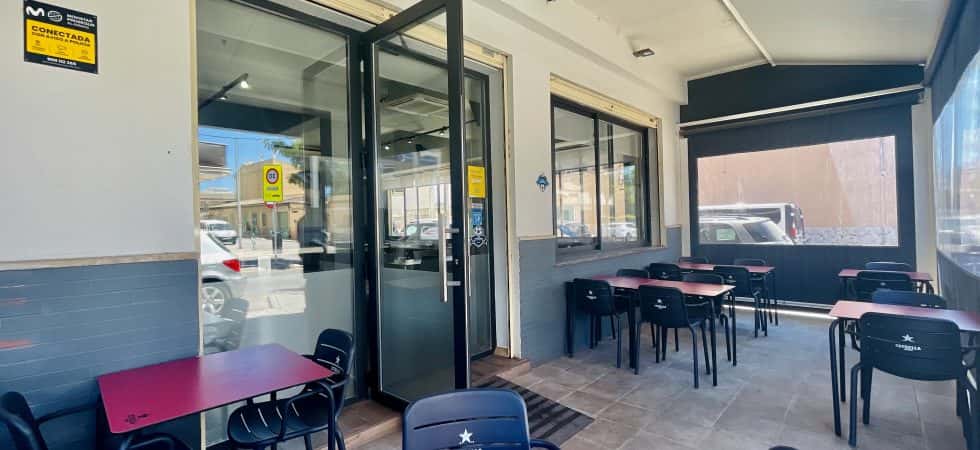Bar Cafeteria with Terrace in Son Ferriol Palma Mallorca – Leasehold (Traspaso)
