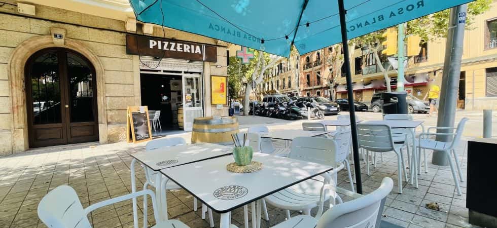 Pizzeria with Terrace in Central Palma – Leasehold (Traspaso)